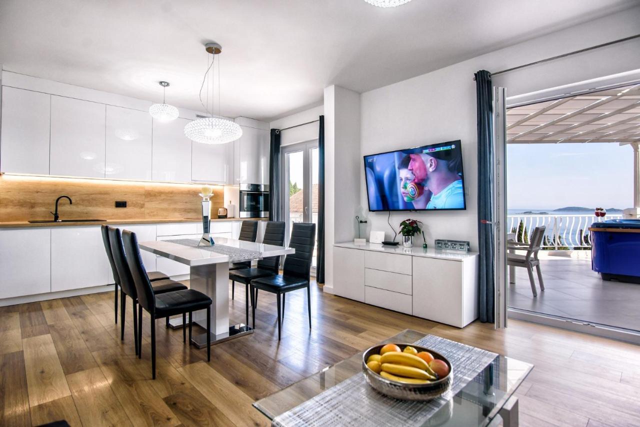 Aurora Seaview Apartment 믈리니 외부 사진