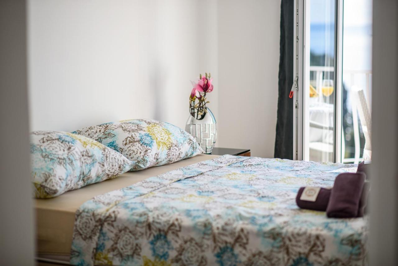 Aurora Seaview Apartment 믈리니 외부 사진