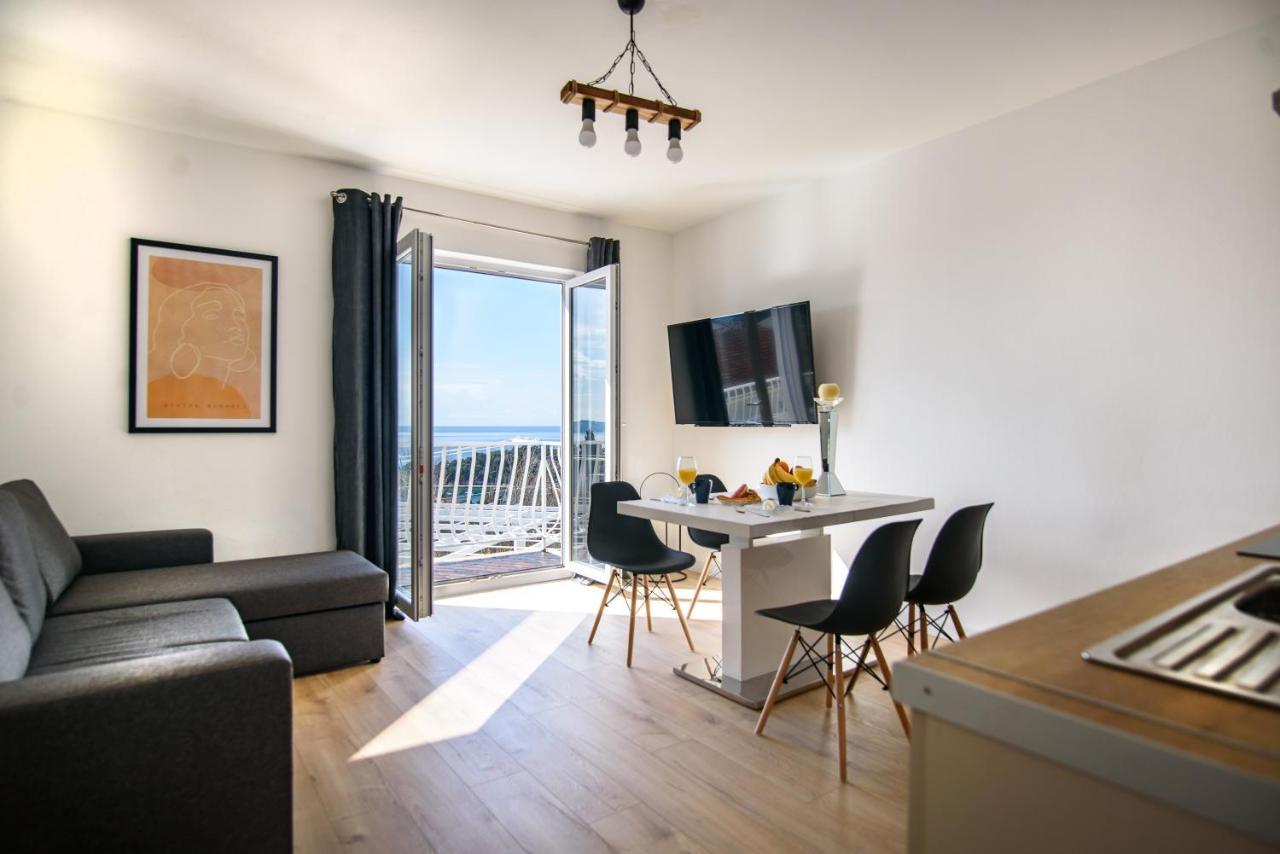 Aurora Seaview Apartment 믈리니 외부 사진