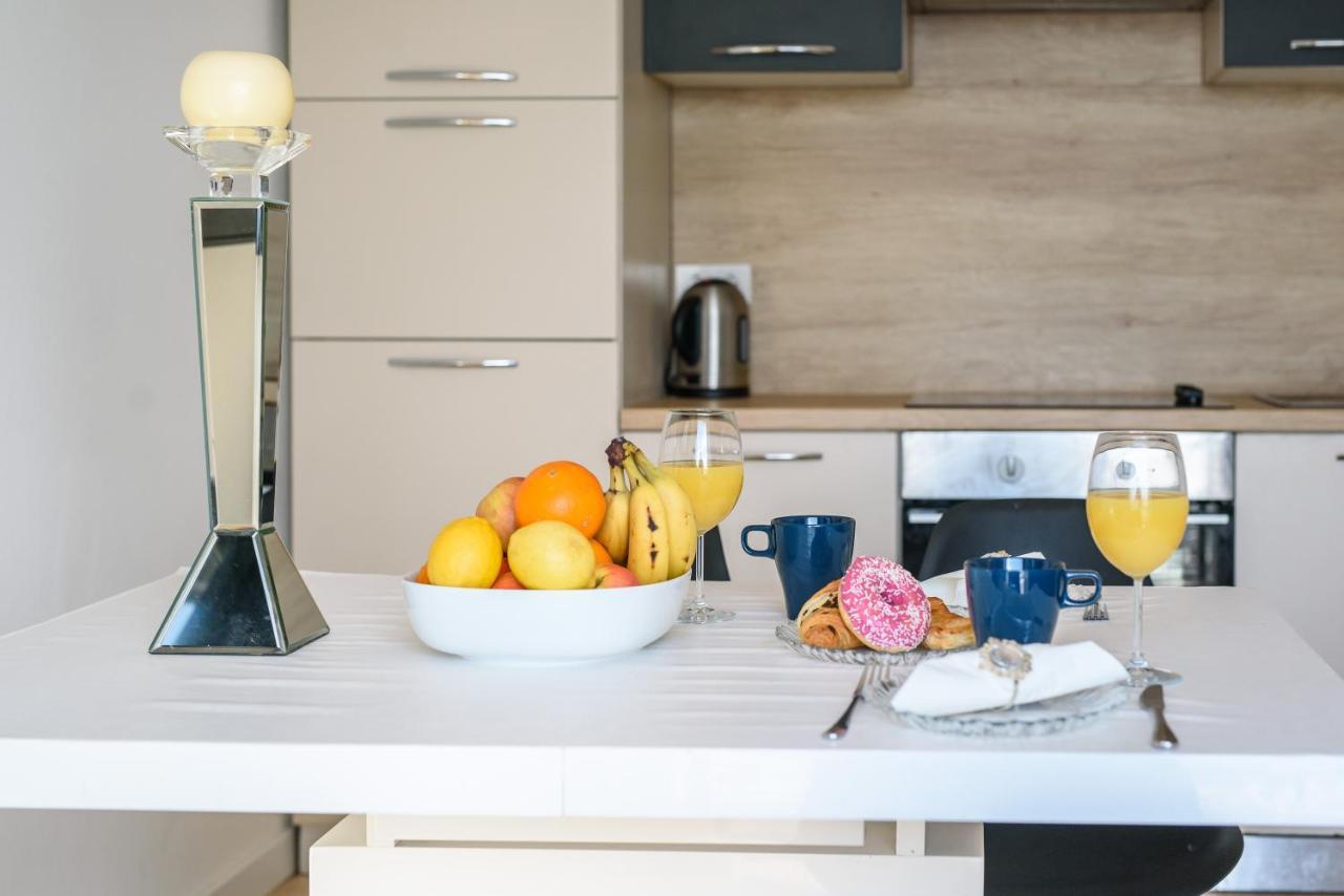 Aurora Seaview Apartment 믈리니 외부 사진