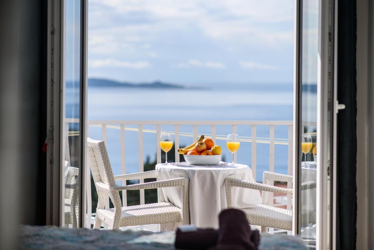 Aurora Seaview Apartment 믈리니 외부 사진