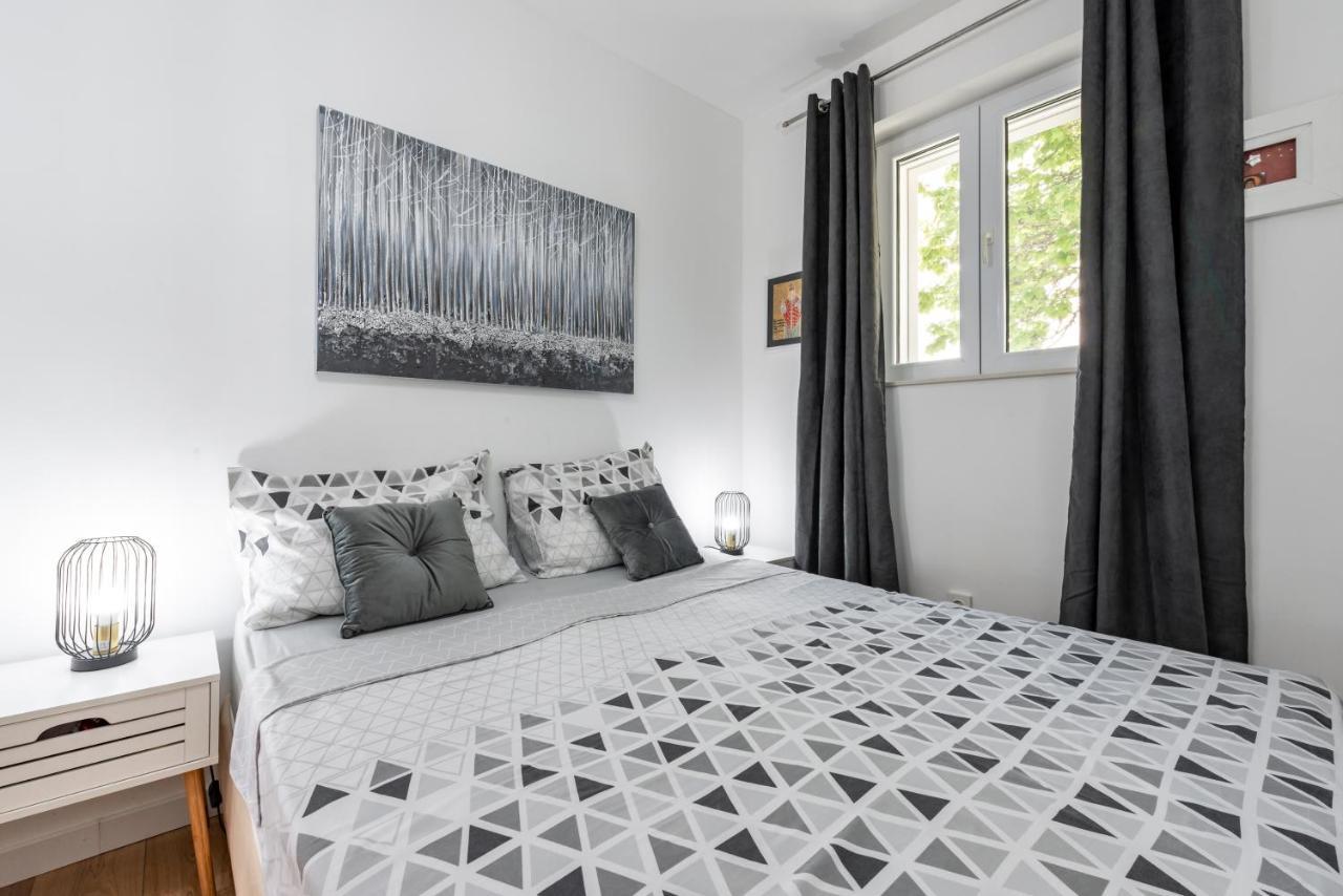 Aurora Seaview Apartment 믈리니 외부 사진